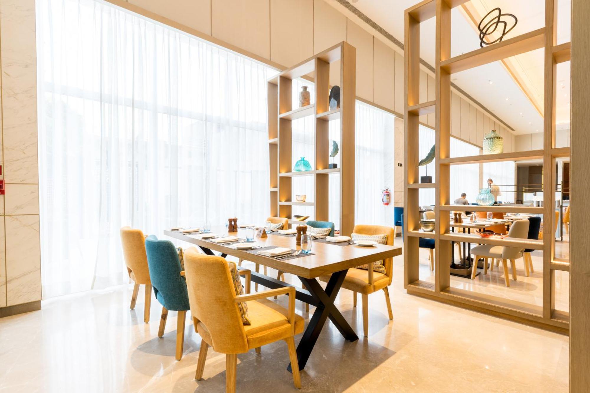 Holiday Inn Lucknow Airport By Ihg Extérieur photo