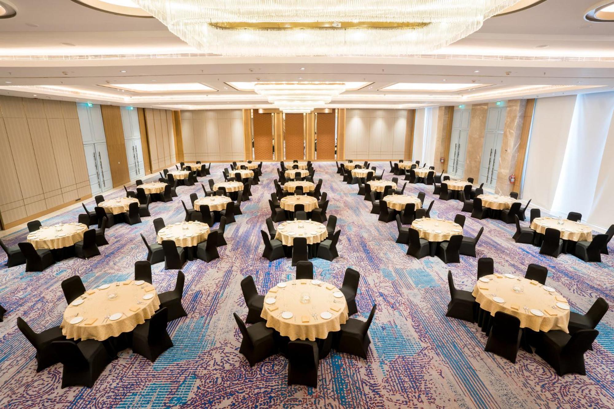 Holiday Inn Lucknow Airport By Ihg Extérieur photo