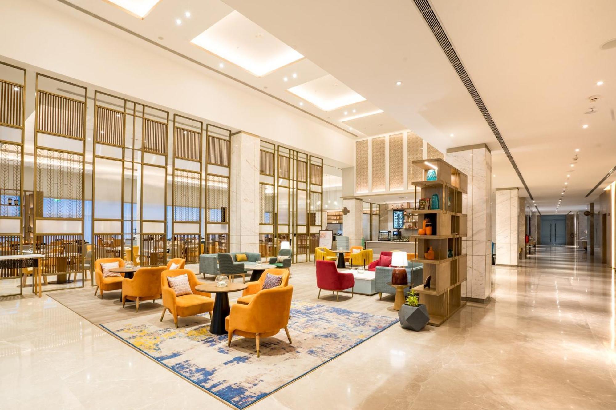 Holiday Inn Lucknow Airport By Ihg Extérieur photo
